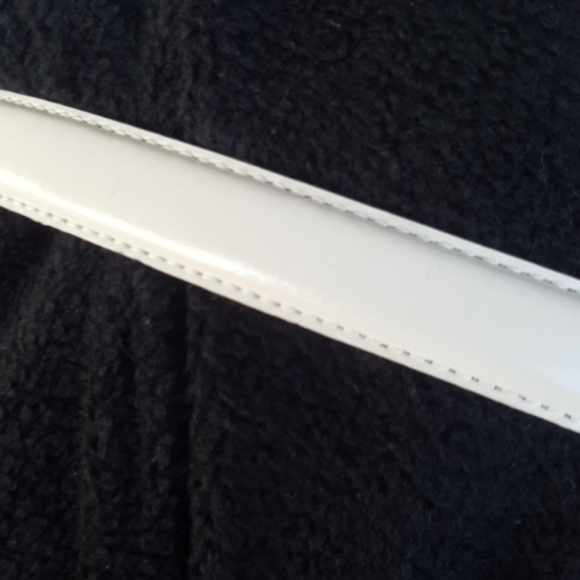LIZ CLAIBORNE ♡ Vintage Cream Leather Belt w/ Gold Hardware SP main image 8